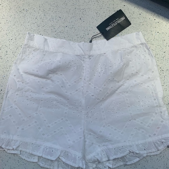 White Broderie Anglaise Frill Hem Matching Set - Picture 4 of 5